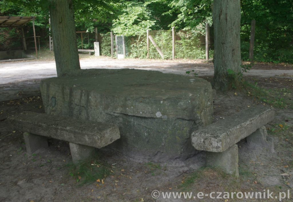 Głaz koło Żura